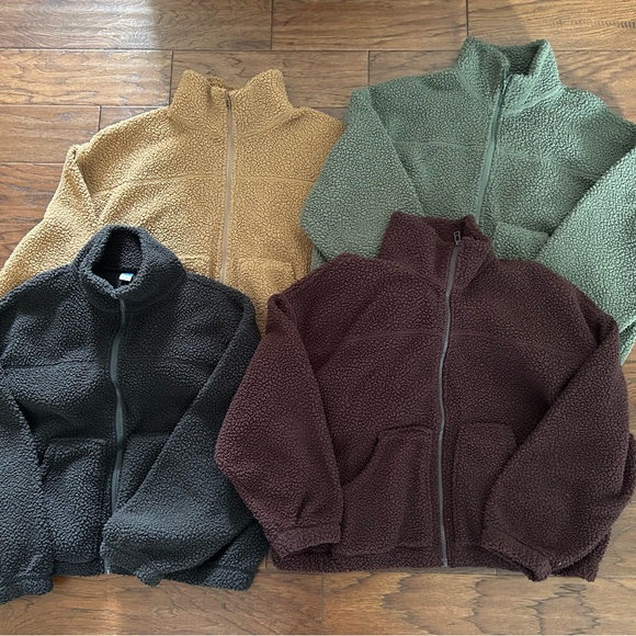 Old Navy Sherpa Zip-Up Jackets - Picture 1 of 6